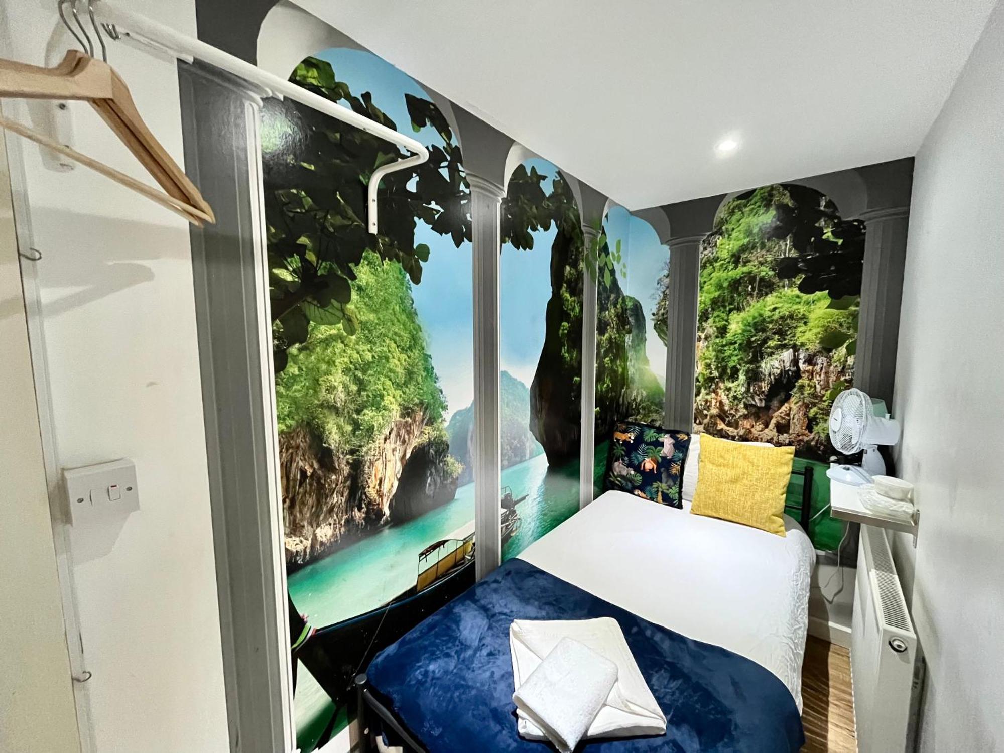 Homestay Kamilla's Zone-1 *